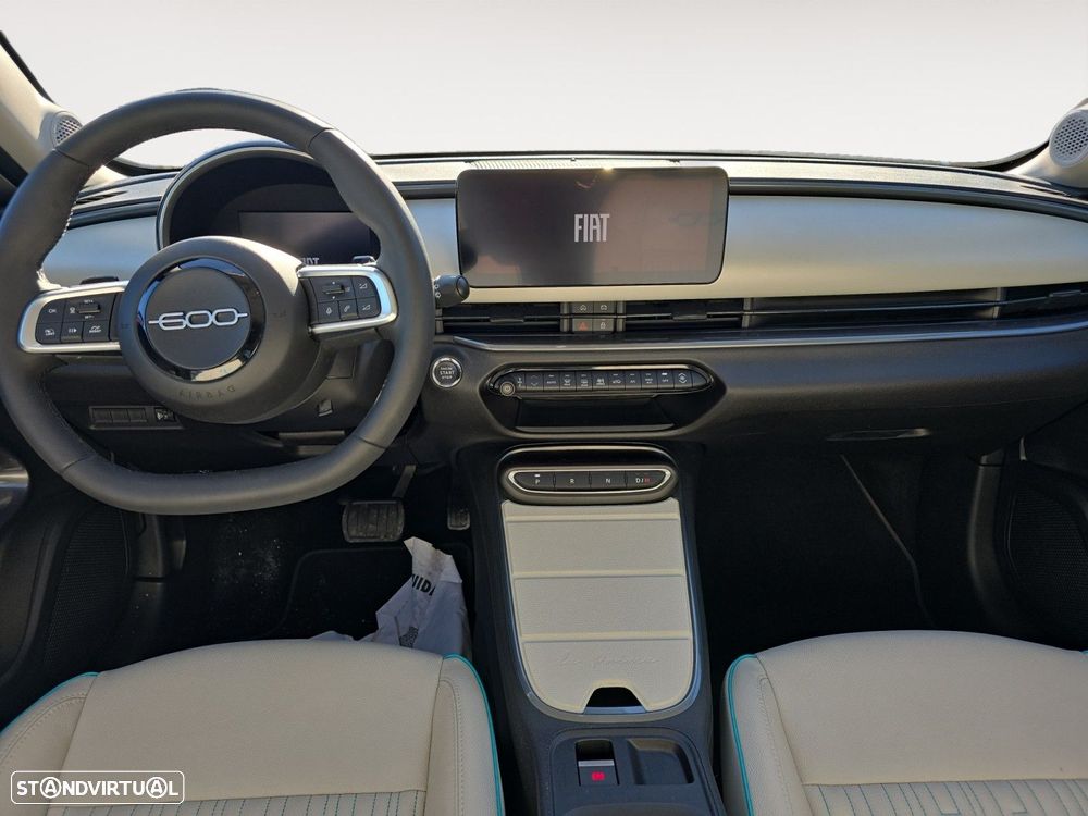 Fiat 600 1.2 Hybrid La Prima - 10