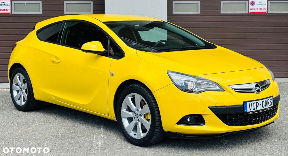 Opel Astra GTC 1.6 Turbo Edition - 3