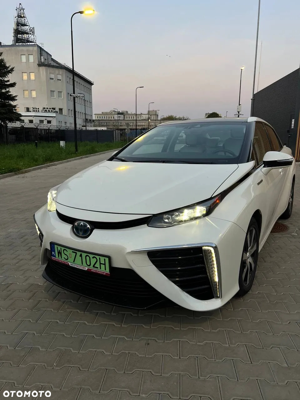 Toyota Mirai Advanced - 2
