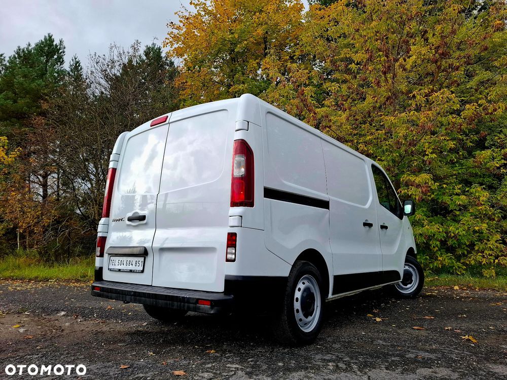 Renault TRAFIC VAT-1*KLIMATYZACJA*PEŁEN BLASZAK ! 3-OSOBOWY BEZ Ad Blue - 4