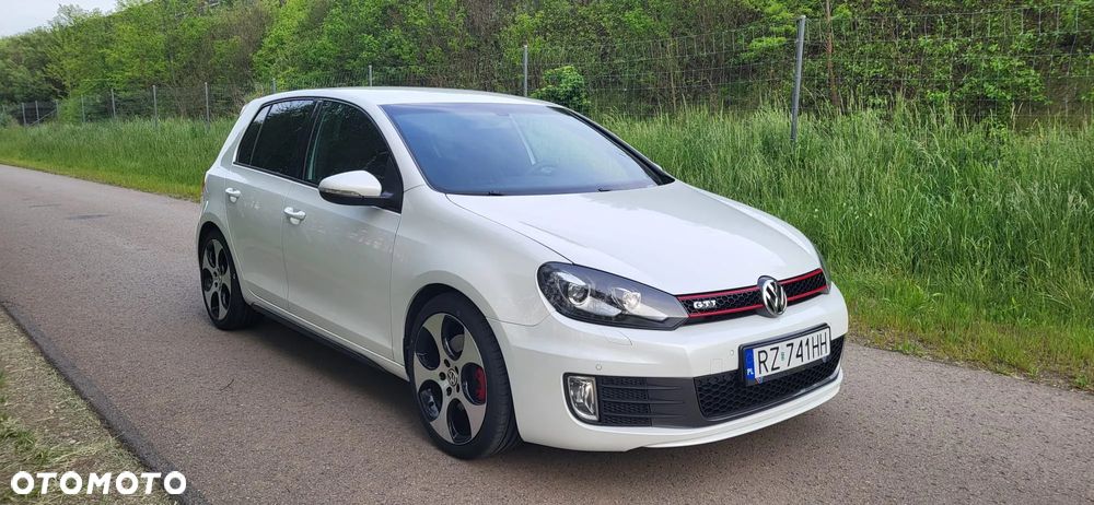 Volkswagen Golf 2.0 GTI - 17
