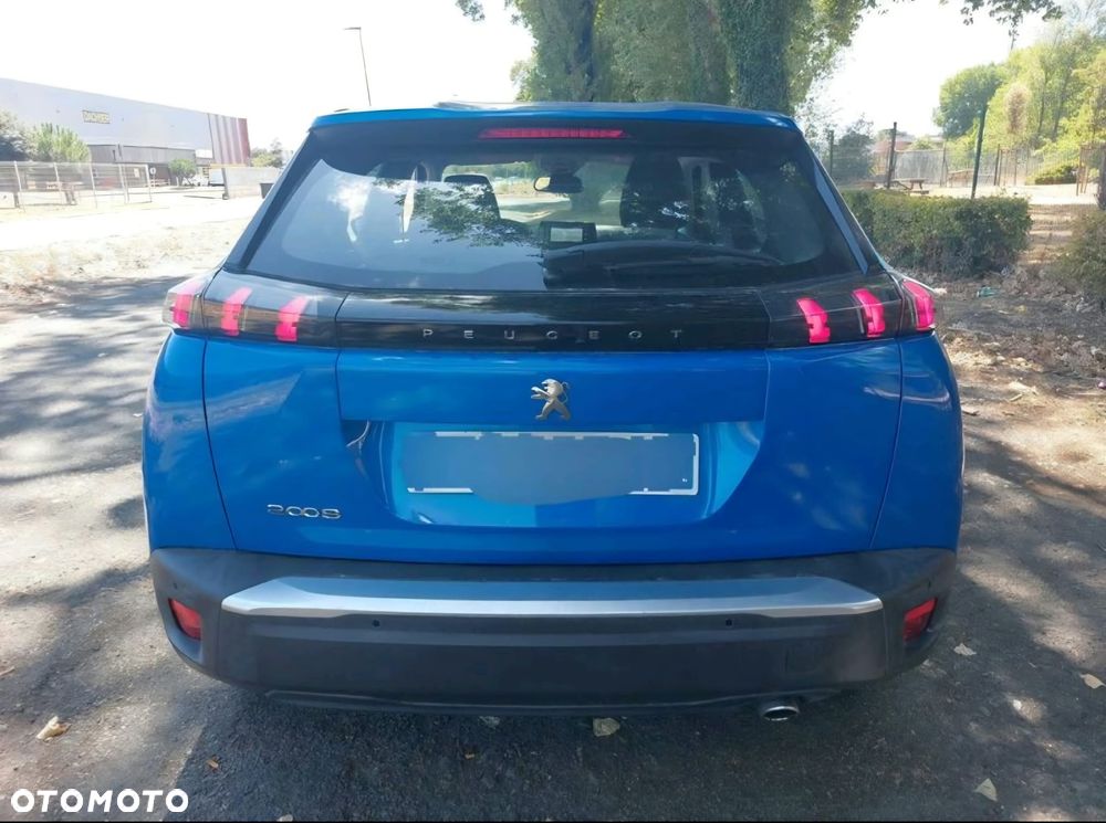 Peugeot 2008 - 6