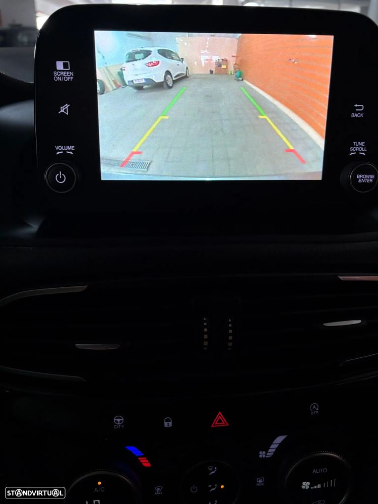 Fiat Tipo Station Wagon 1.0 GSE T3 City Life - 23