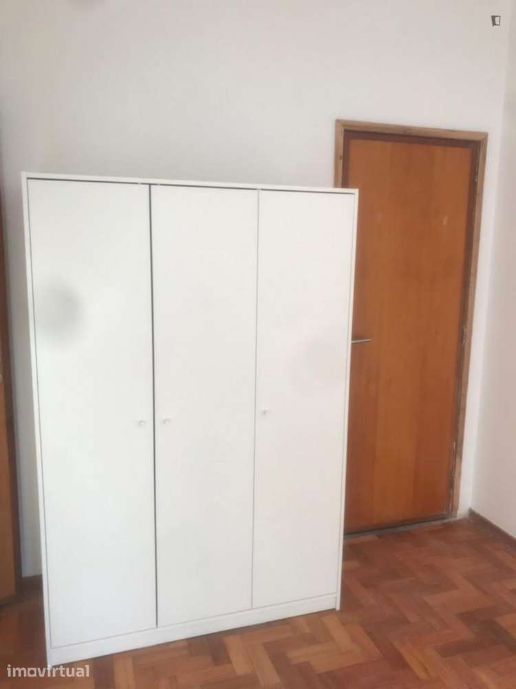 Quarto - localizado em Cedofeita Porto - Grande imagem: 3/15