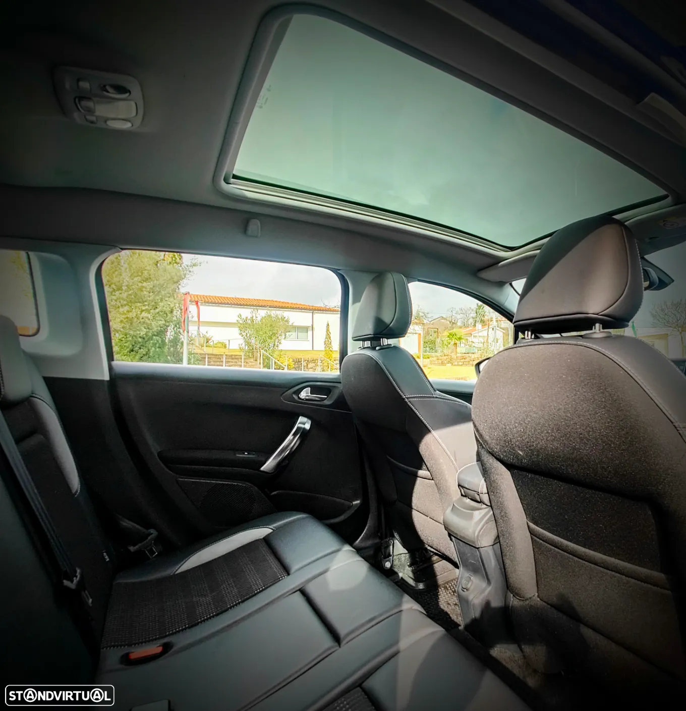Peugeot 2008 PureTech 110 Stop&Start Signature - 9
