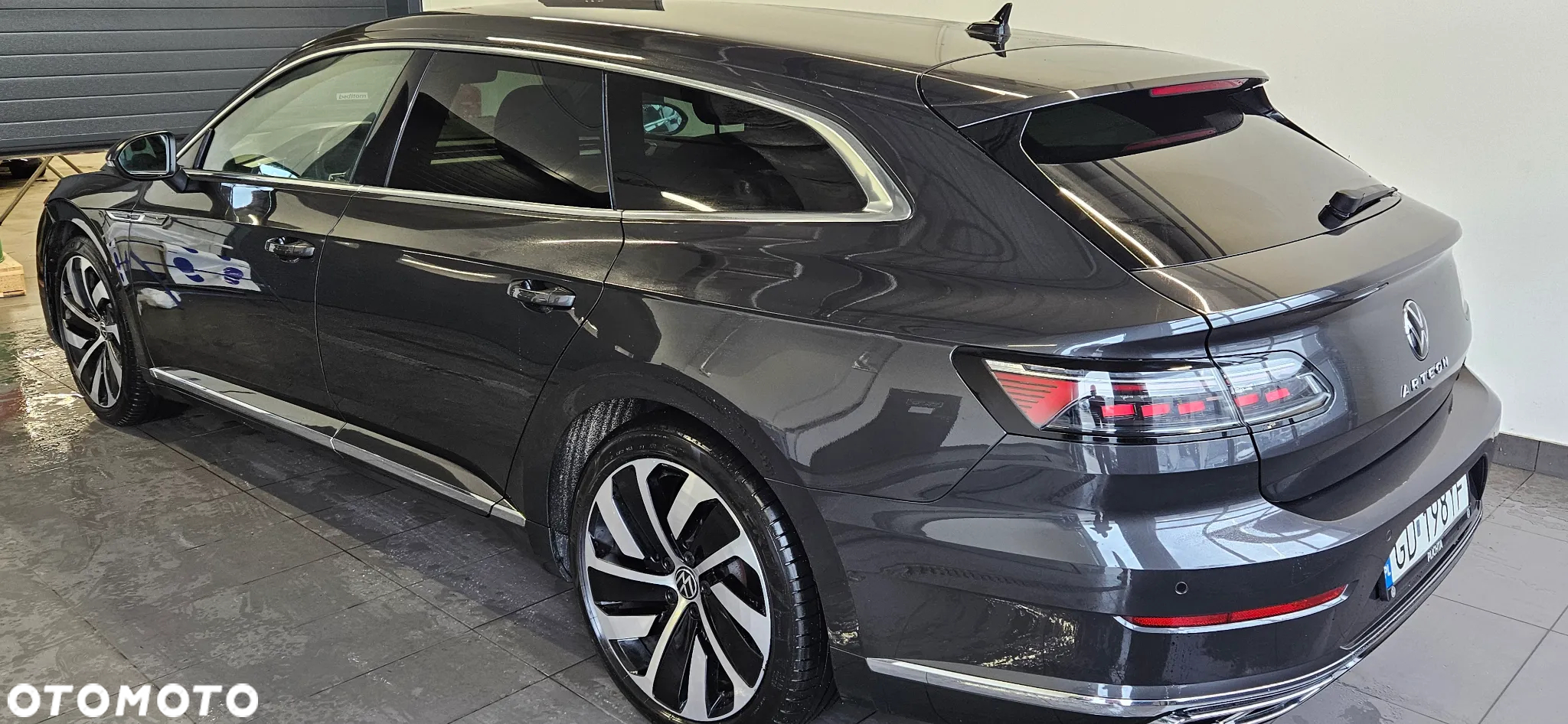 Volkswagen Arteon 2.0 TDI 4Motion R-Line DSG - 2