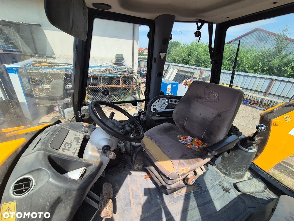 JCB 3 CX - 13