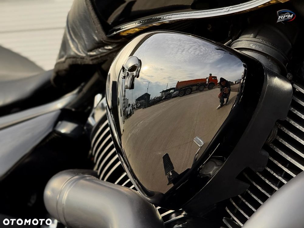 Suzuki Boulevard - 23