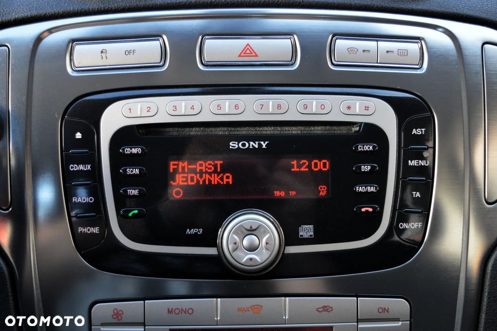 Ford Mondeo 2.0 Platinium X - 16