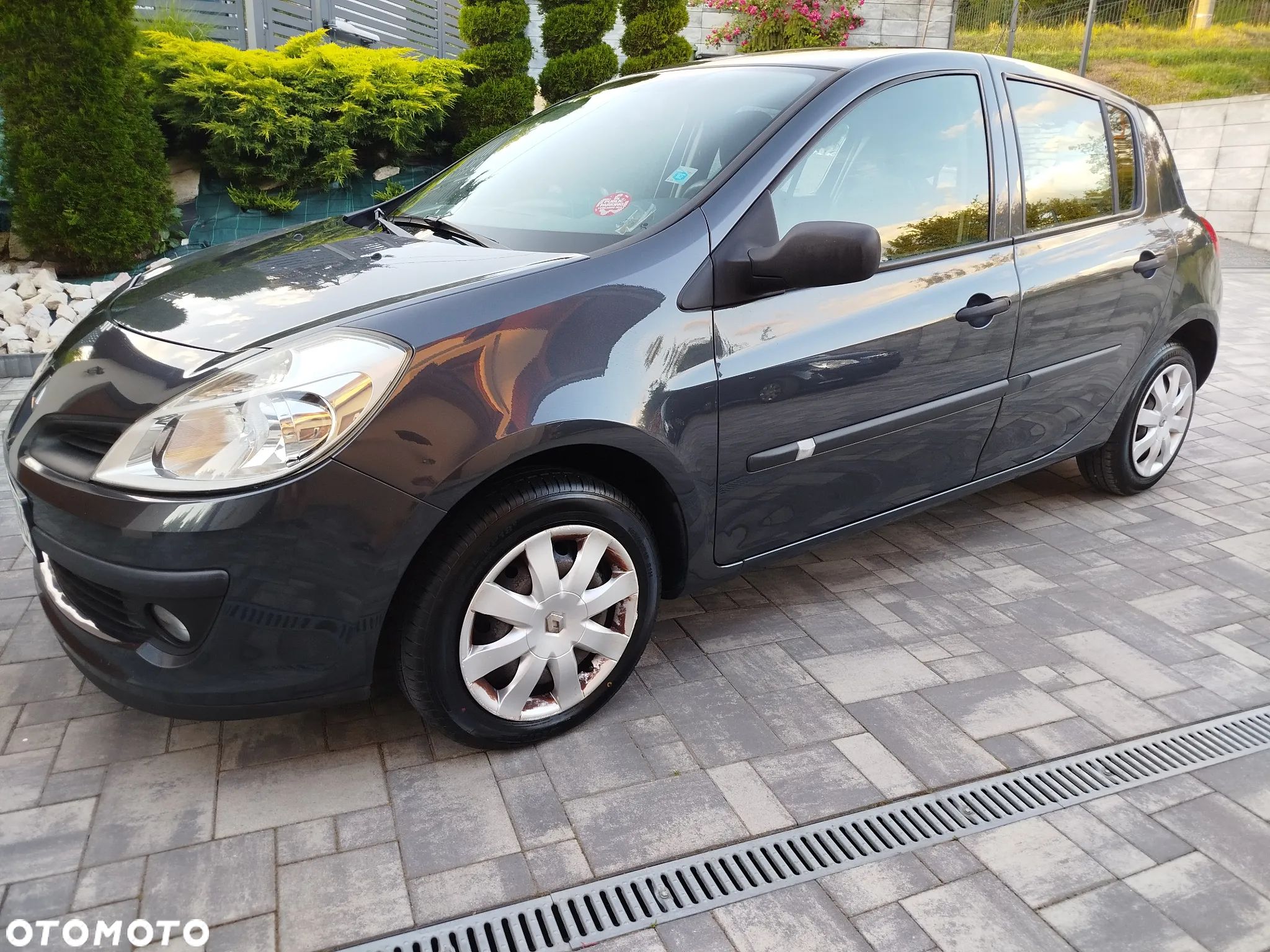 Renault Clio 1.2 16V 75 Dynamique - 1