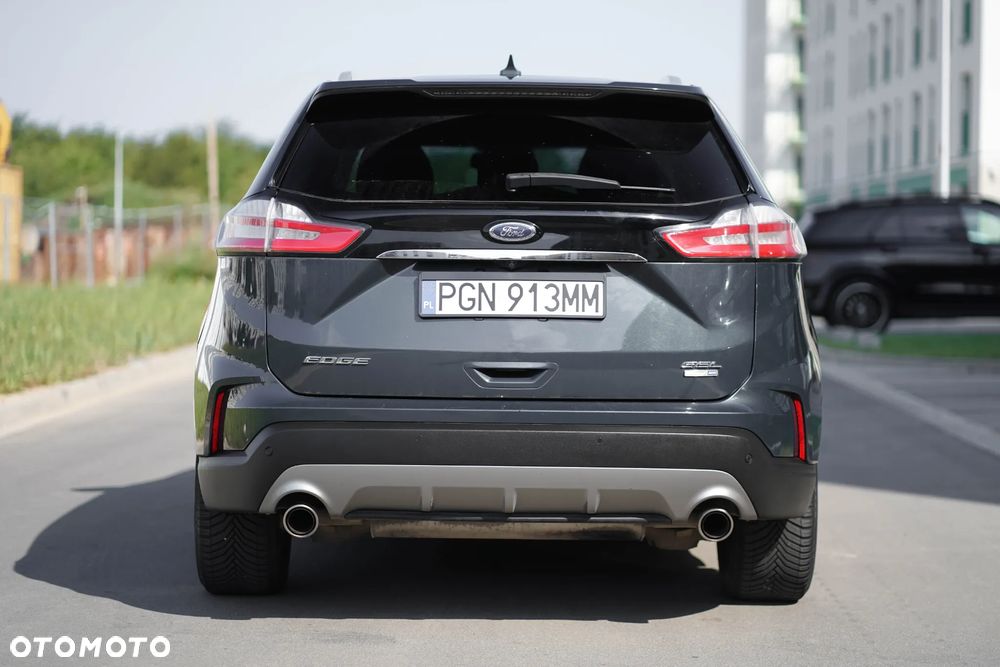 Ford Edge - 18