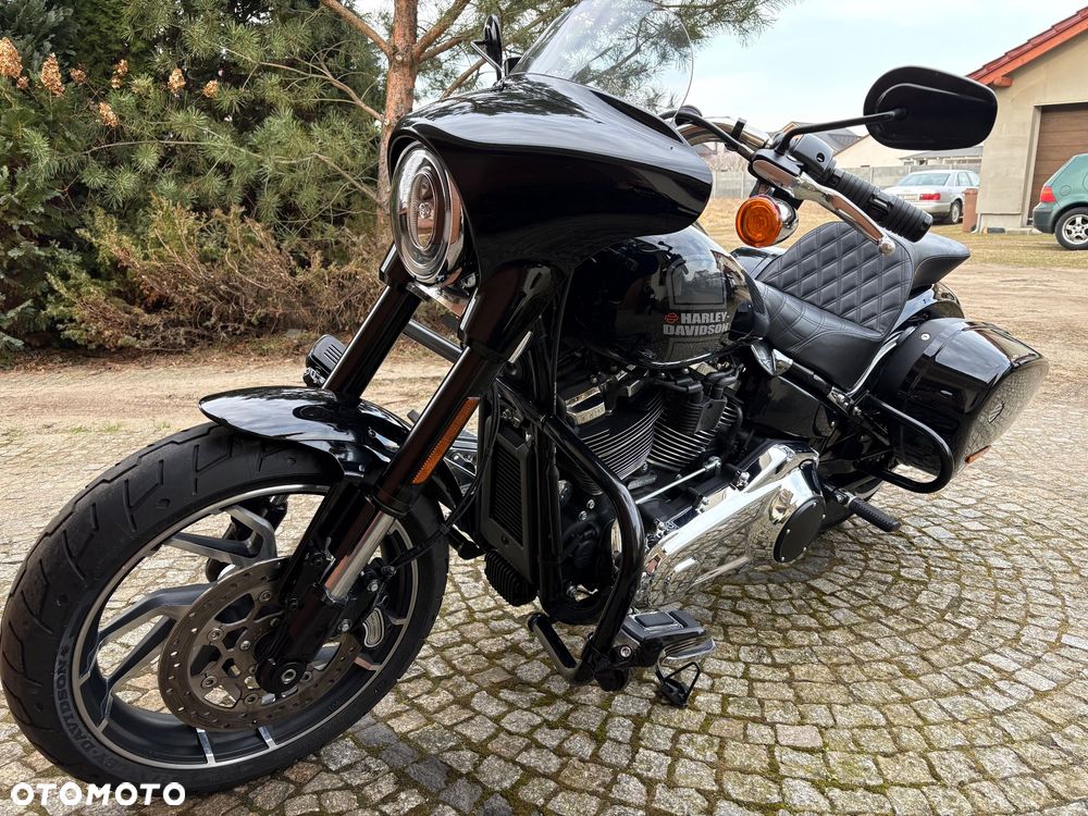 Harley-Davidson Softail Sport Glide - 1