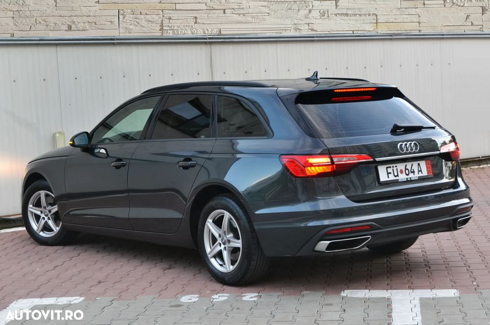 Audi A4 2.0 TDI ultra S tronic - 5