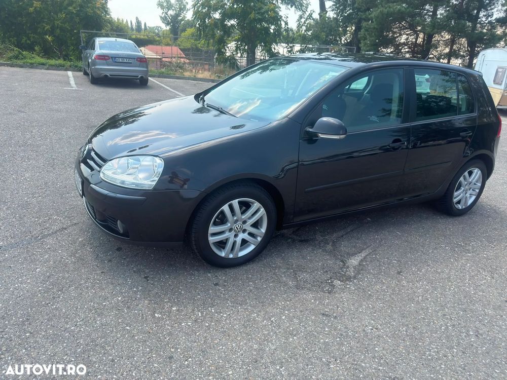 Volkswagen Golf 1.6 Trendline - 1