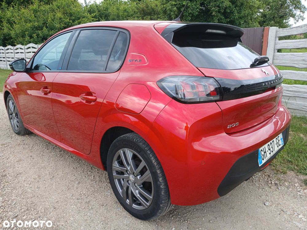 Peugeot 208 - 3