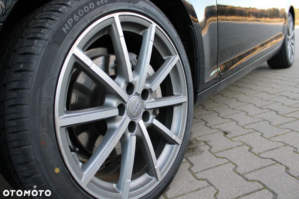 Audi A4 Avant 2.0 TDI Design S tronic - 14