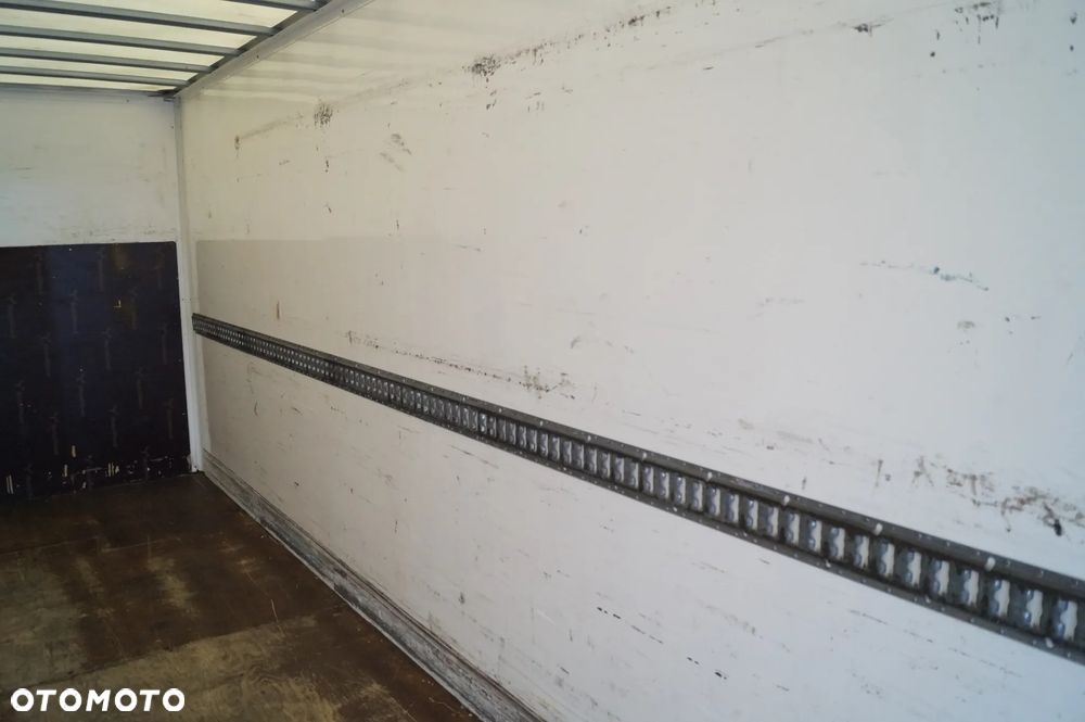 DAF LF 45.220 Izoterma Winda - 32