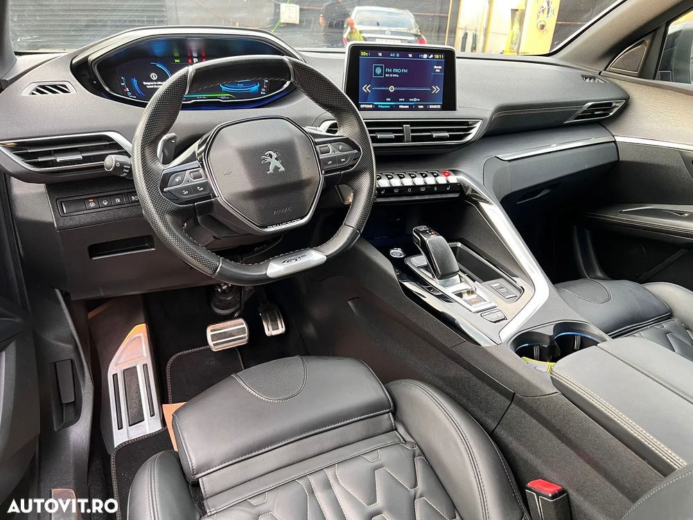 Peugeot 3008 PHEV 300 EAT8 4X4 GT - 35