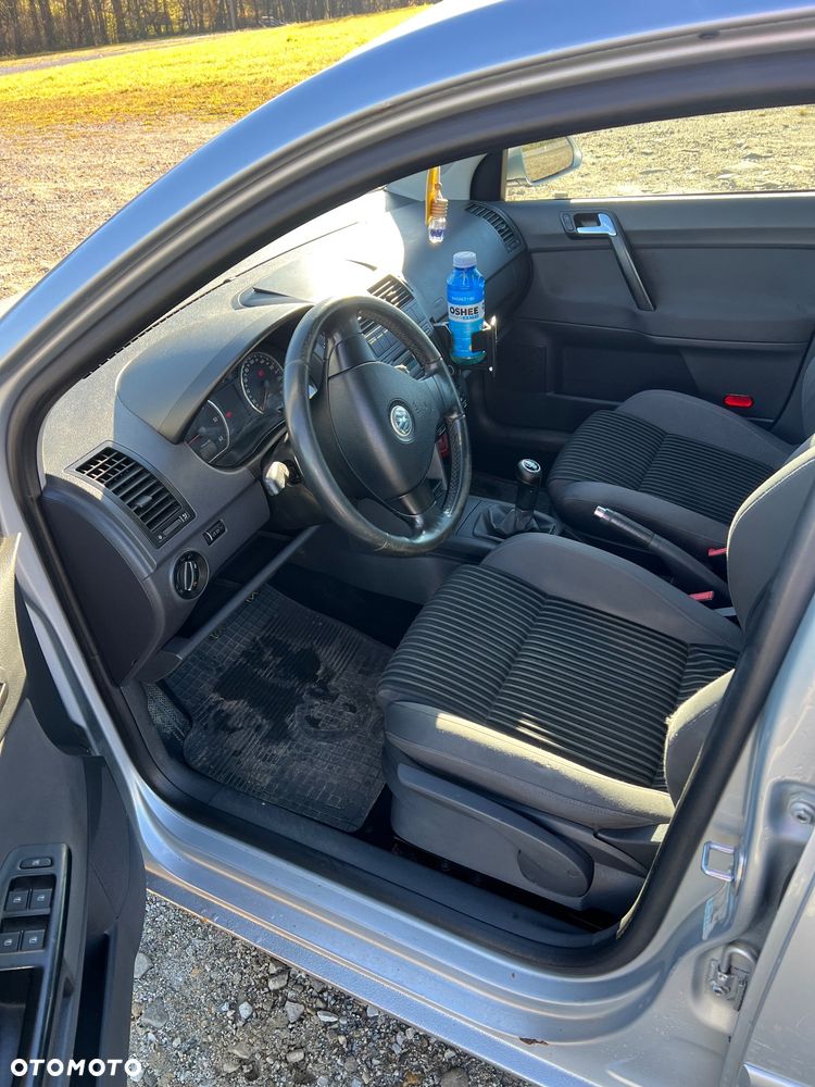 Volkswagen Polo - 5
