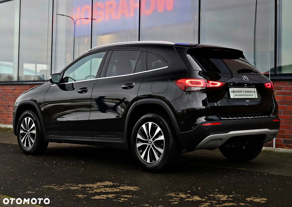 Mercedes-Benz GLA 200 Style - 11