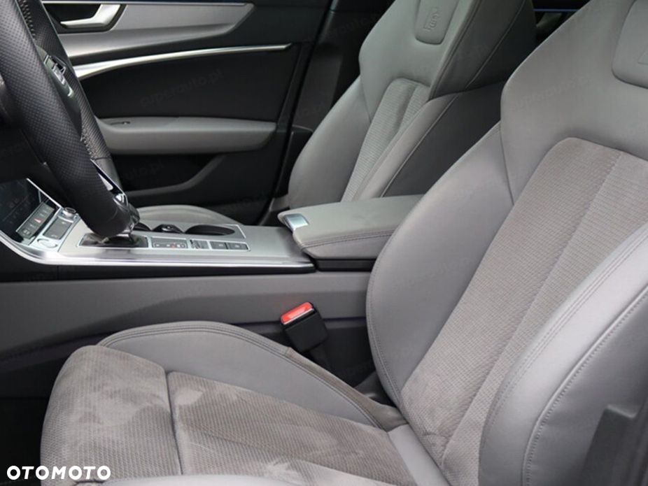Audi A6 - 6
