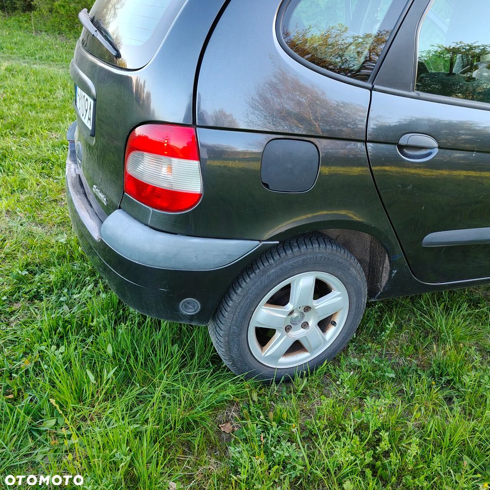 Renault Scenic 1.6 16V EXpression - 9