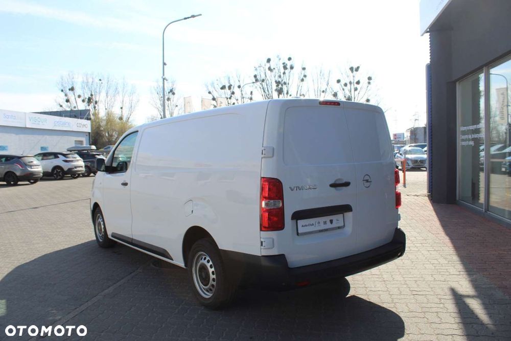 Opel Vivaro - 11