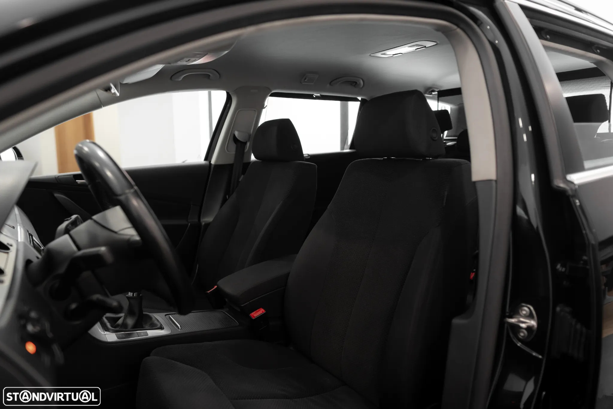 VW Passat 1.6 TDI BlueMotion - 39