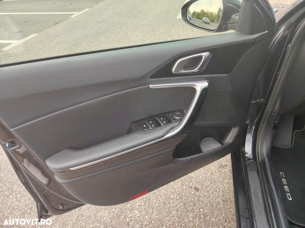 Kia Ceed - 15