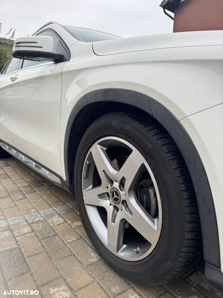 Mercedes-Benz GLA 250 4MATIC Aut. - 11