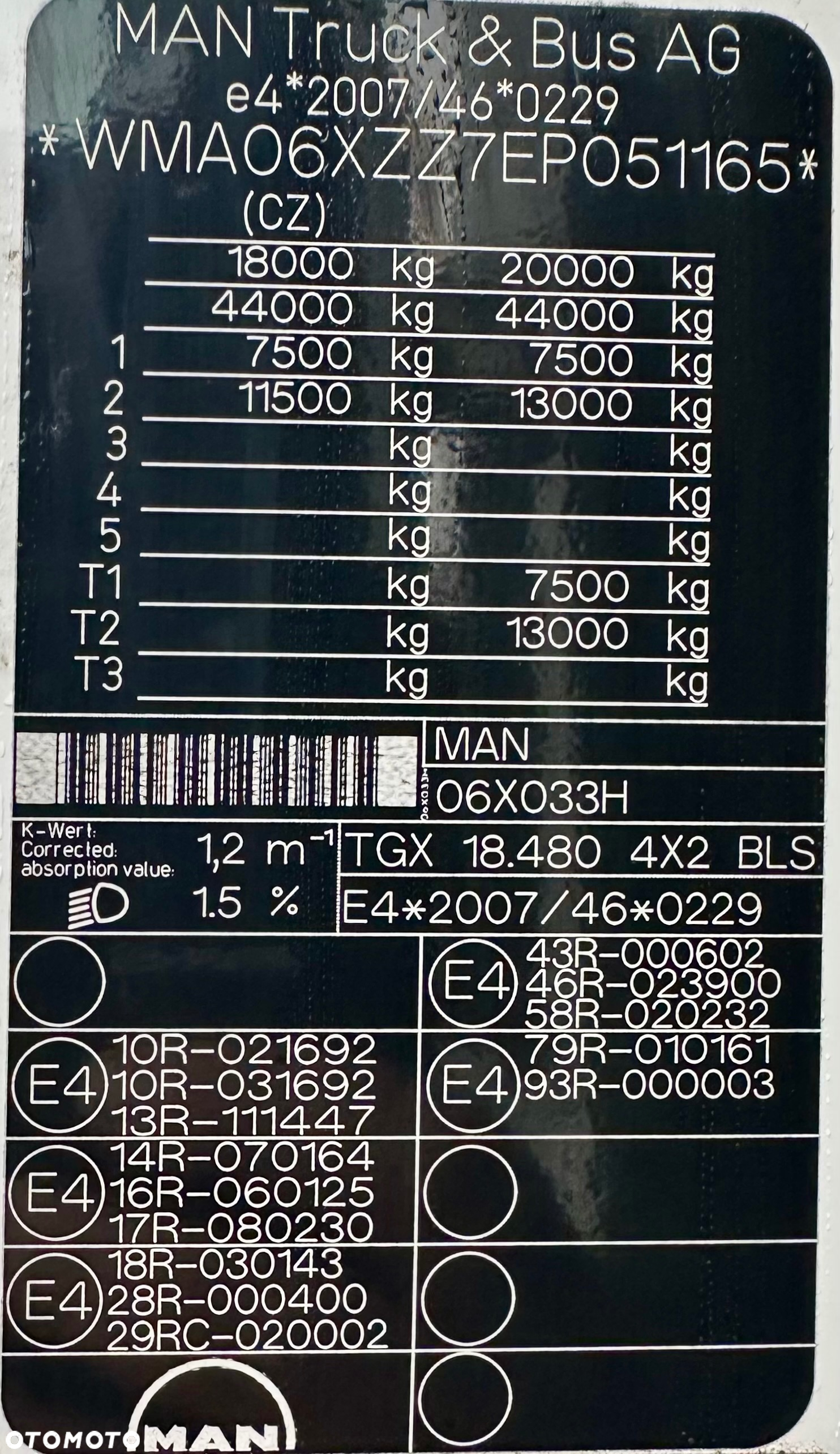 MAN TGX 18.480 XLX AUTOMAT HYDRAULIKA DO WYWROTU KLIMA SPOJLERY LODÓWKA 750000km 1xALUTANK WAGA:7848kg EURO 5 EEV 2014r ŁADNY - 15