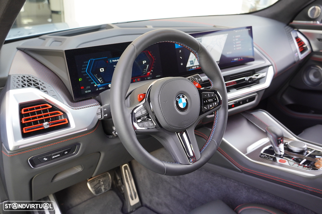 BMW XM Label Red - 26