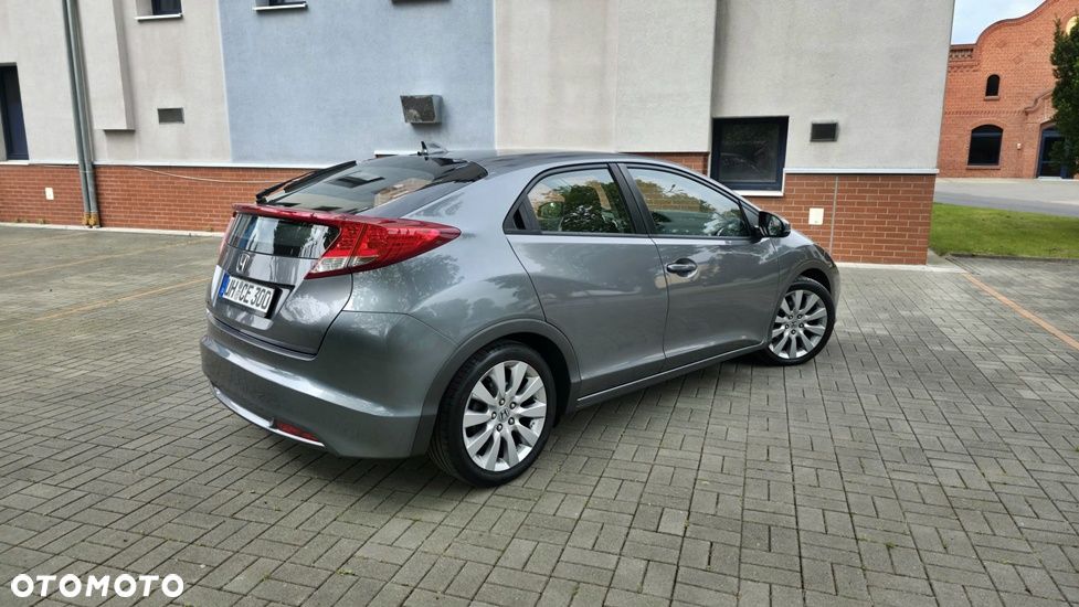 Honda Civic 1.8 i-VTEC Executive - 3