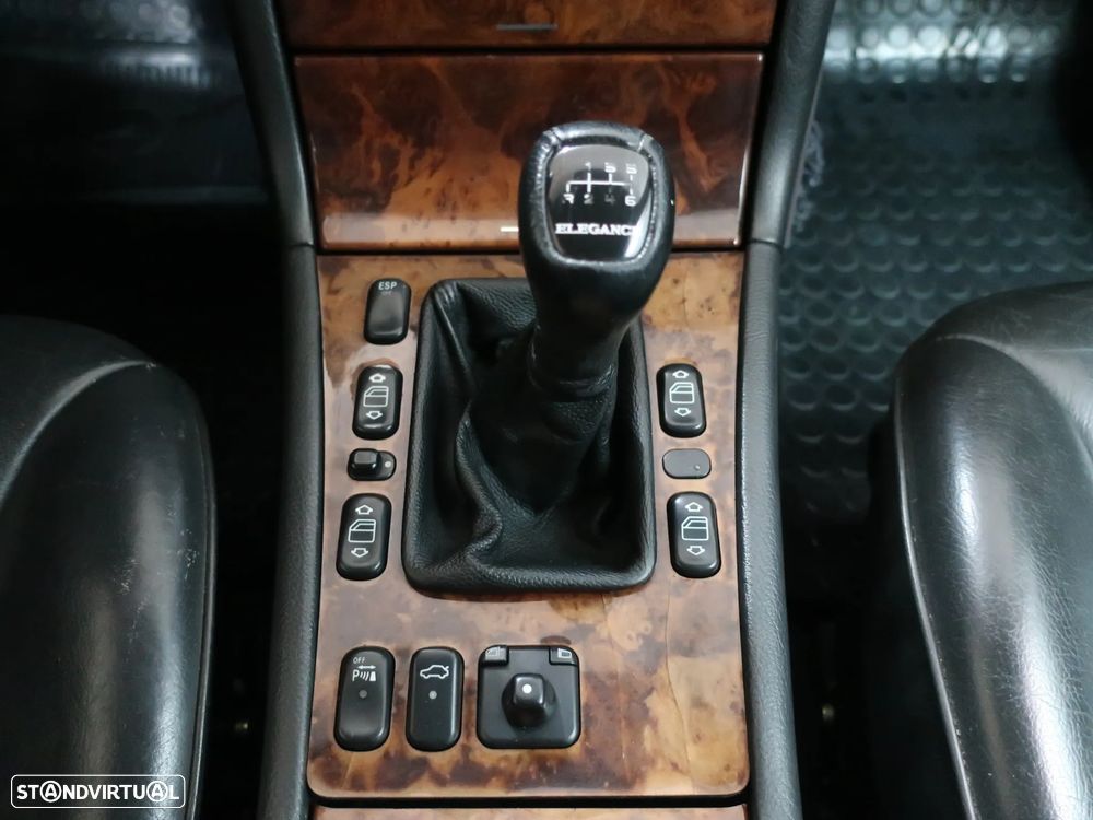 Mercedes-Benz E 220 CDI Elegance - 18