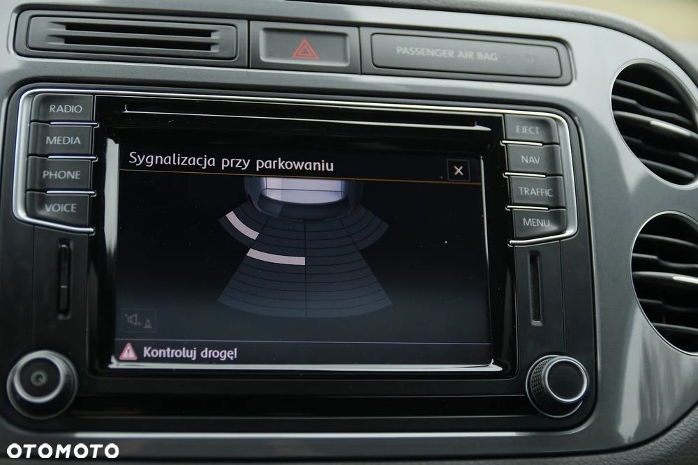 Volkswagen Tiguan 2.0 TDI DPF 4Motion BlueMotion Technology DSG Sport & Style - 31