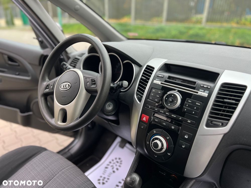 Kia Venga 1.4 CVVT Business Line - 31