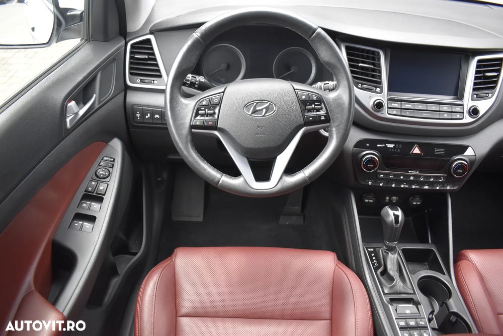 Hyundai Tucson 2.0 CRDI 4WD 6AT Luxury Pack+ - 11