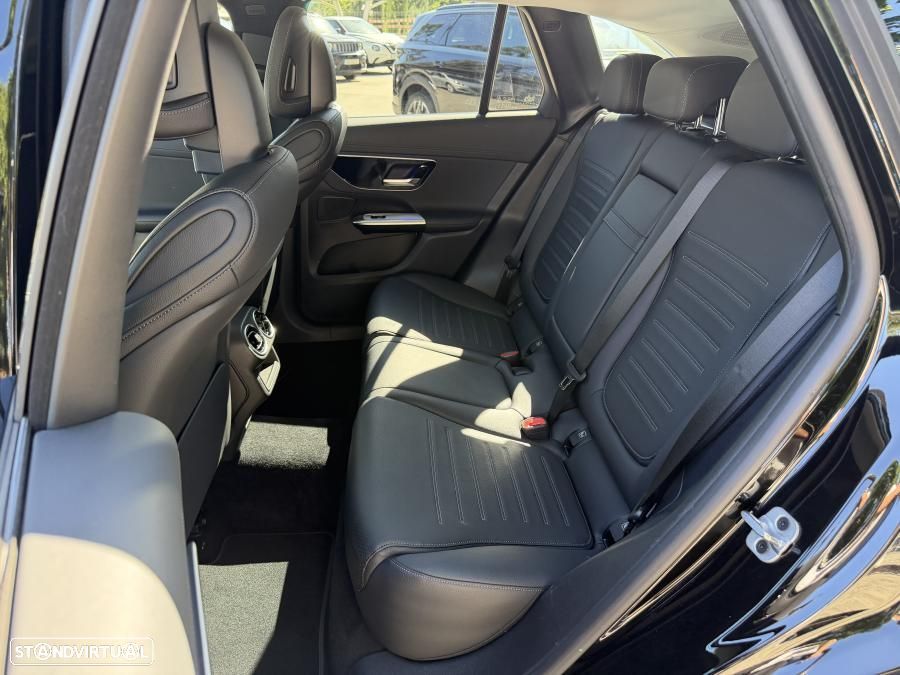 Mercedes-Benz GLC 300 e 4Matic 9G-TRONIC Edition AMG Line - 23