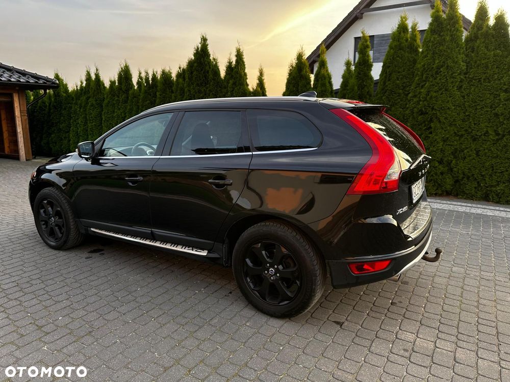 Volvo XC 60 D5 AWD RDesign - 12