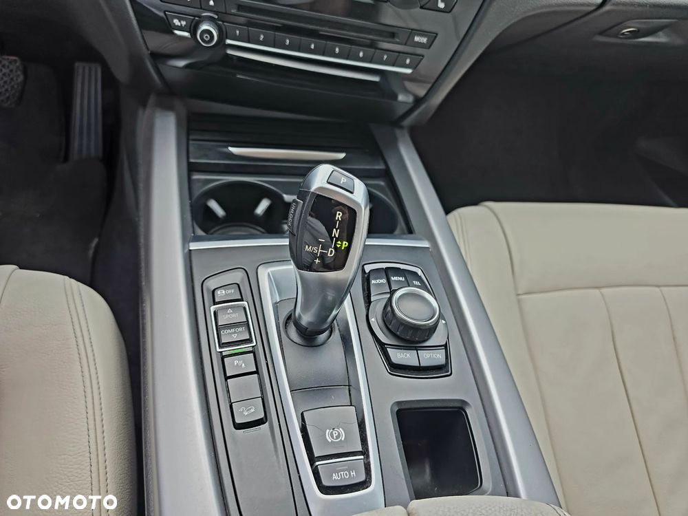 BMW X5 xDrive25d - 34