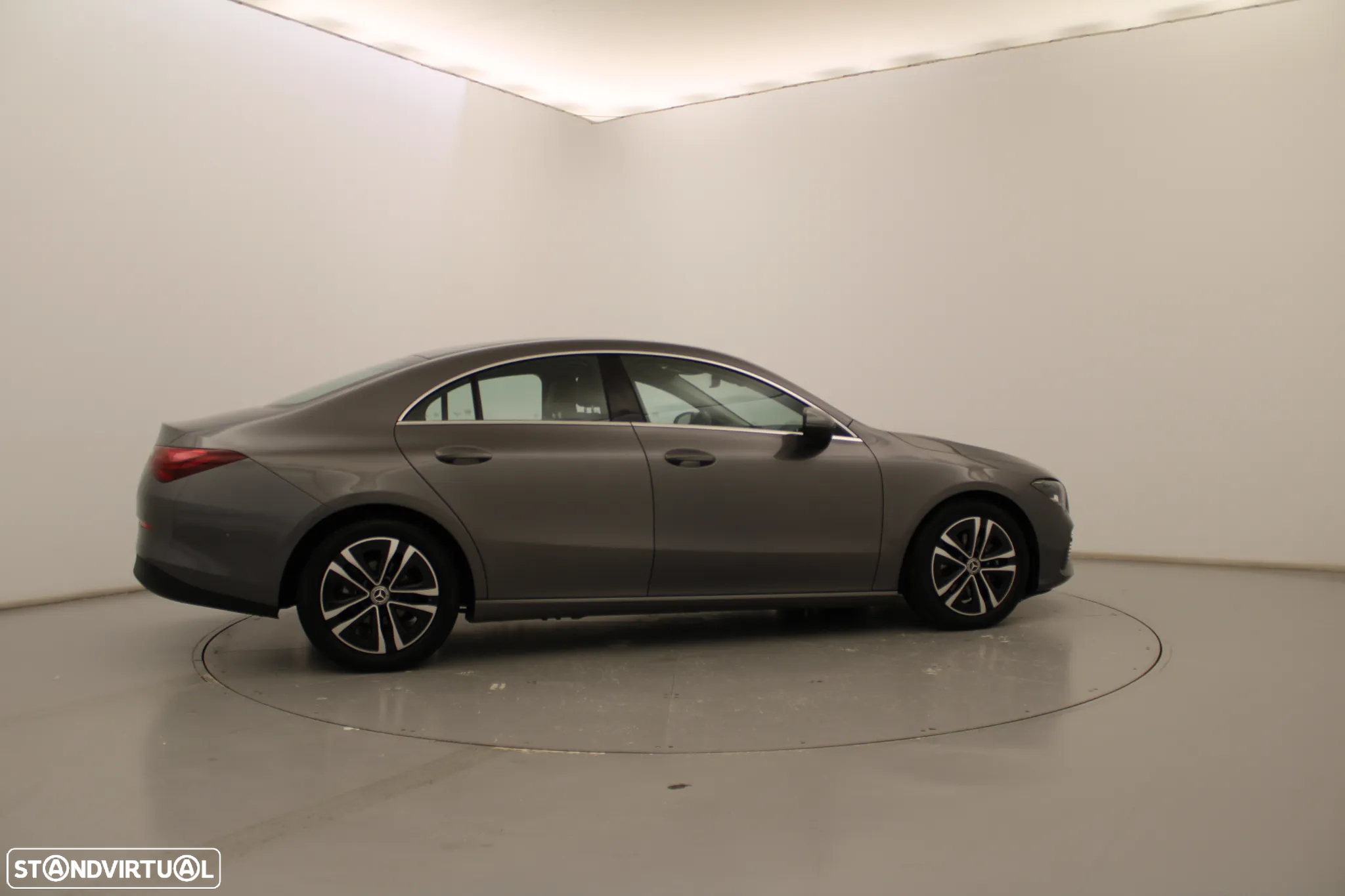 Mercedes-Benz CLA 180 d - 5