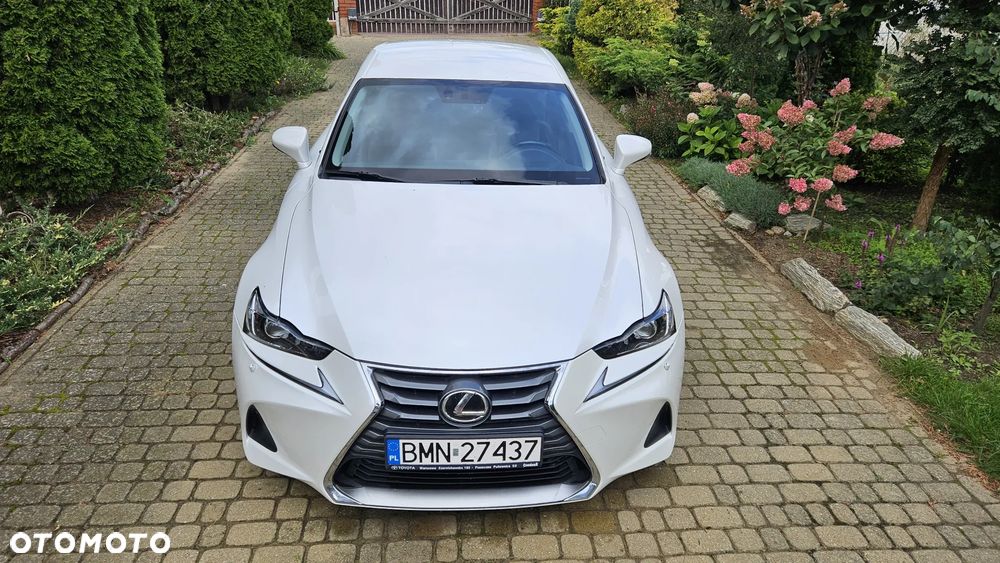 Lexus IS 200t Elegance - 1