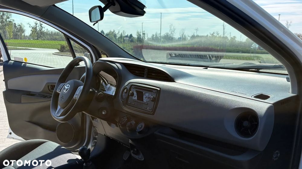 Toyota Yaris 1.5 Active - 6