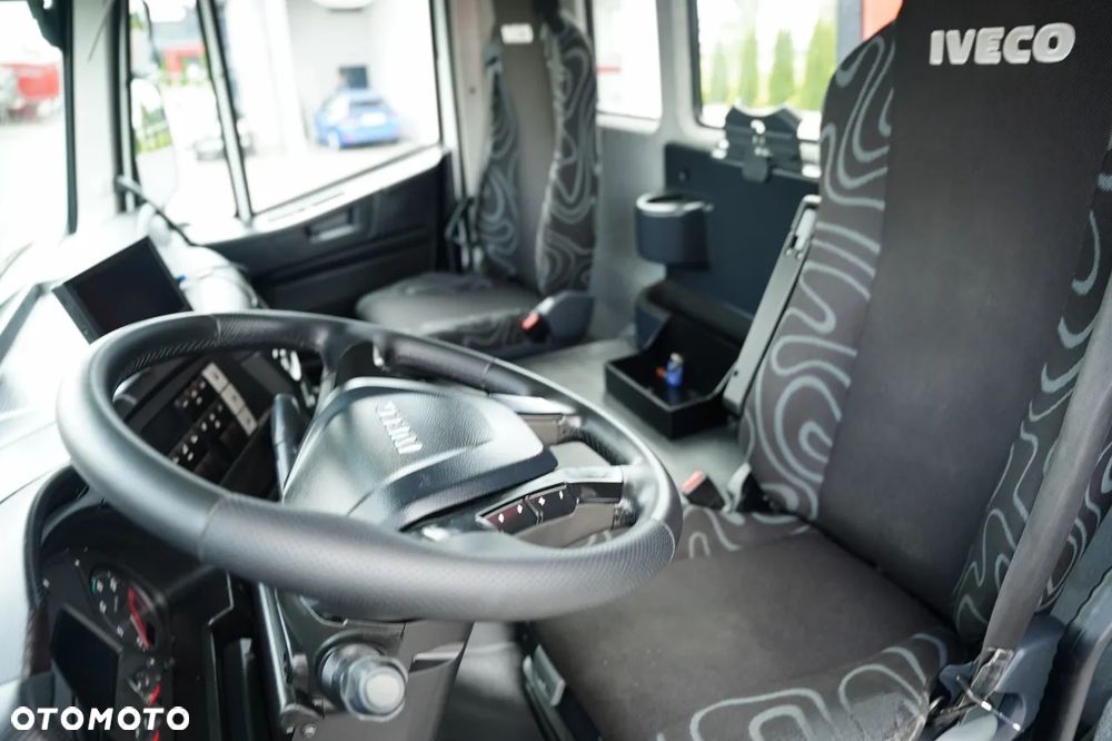 Iveco STRALIS 420 / 6x2 / SKRZYNIOWY - 7,1 M / HDS PALFINGER PK- 23001- EH E- 17 M / MAX UDŹWIG 5 600 KG / OŚ PODNOSZONA I SKRĘTNA / EURO 6 - 26