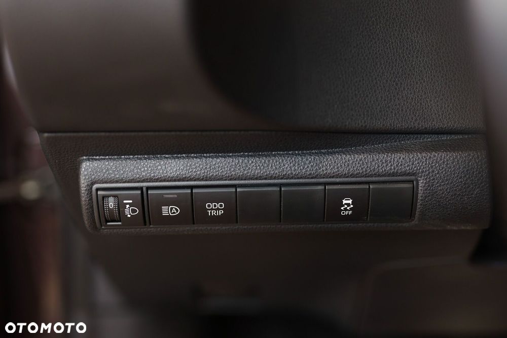 Toyota Corolla 1.8 Hybrid Comfort - 24