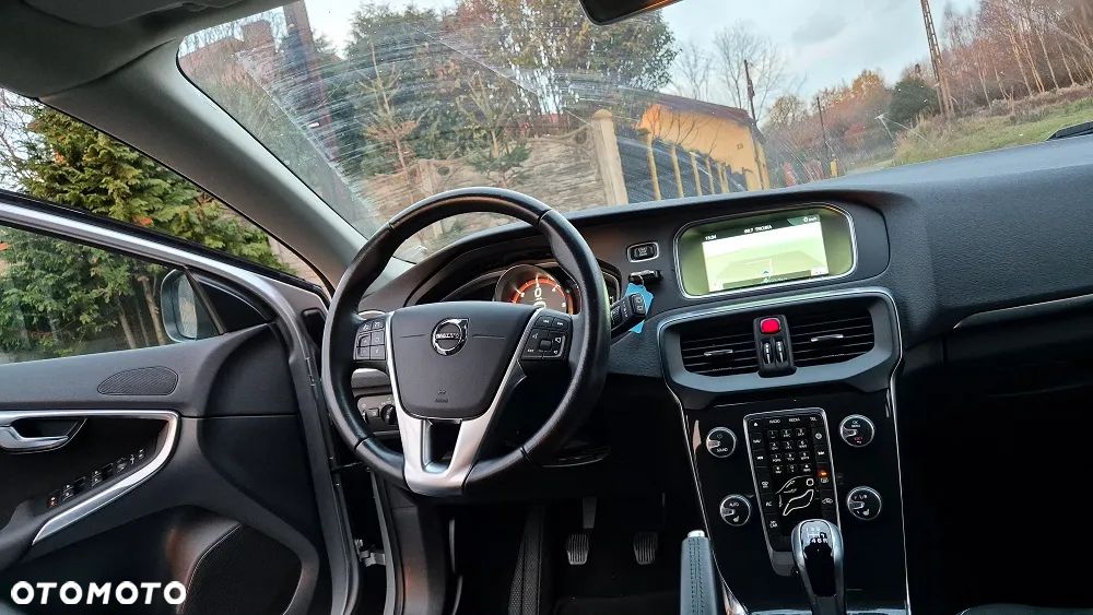 Volvo V40 D2 Momentum - 4