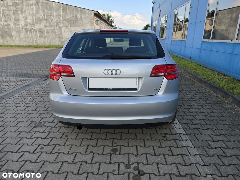 Audi A3 Sportback 1.6 Attraction - 10