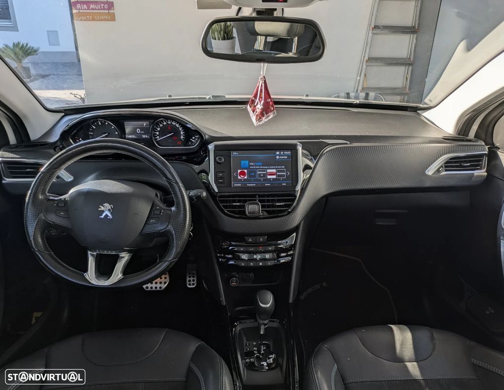 Peugeot 2008 PureTech 110 Stop&Start EAT6 Crossway - 4