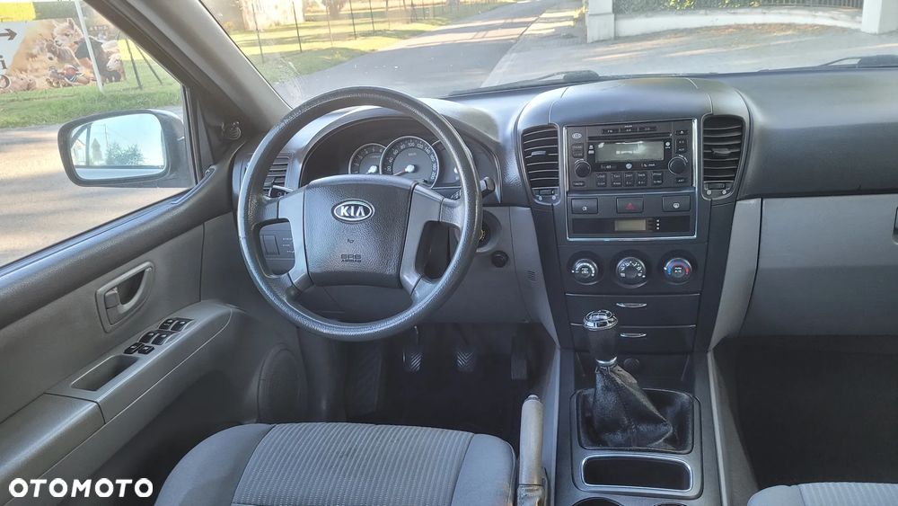 Kia Sorento 2.5 CRDi VGT DPF LX - 11