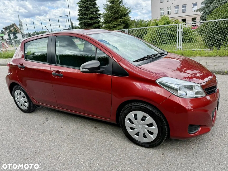 Toyota Yaris 1.33 Premium EU6 - 5